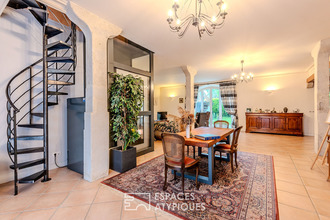 Ma-Cabane - Vente Maison SAINT-JEAN-DE-GONVILLE, 341 m²