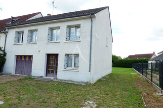 Ma-Cabane - Vente Maison SAINT-JEAN-DE-LA-RUELLE, 106 m²