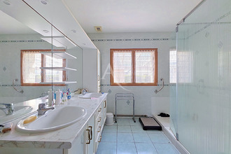 Ma-Cabane - Vente Maison SAINT-JEAN-DE-LINIERES, 192 m²