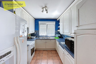 Ma-Cabane - Vente Maison SAINT-JEAN-DES-CHAMPS, 98 m²