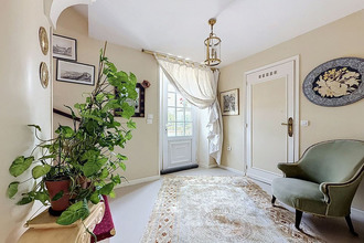 Ma-Cabane - Vente Maison SAINT-JEAN-LES-DEUX-JUMEAUX, 200 m²