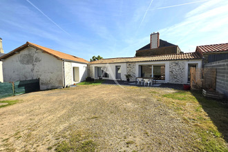 Ma-Cabane - Vente Maison SAINT-JULIEN-DES-LANDES, 126 m²