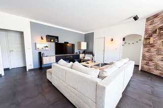Ma-Cabane - Vente Maison SAINT-JULIEN-EN-BORN, 138 m²