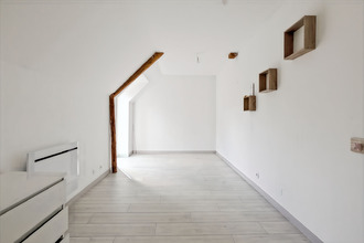 Ma-Cabane - Vente Maison SAINT-LEGER-DES-PRES, 186 m²