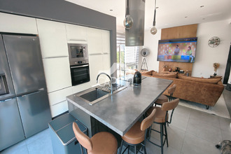 Ma-Cabane - Vente Maison SAINT-MARC-LE-BLANC, 127 m²