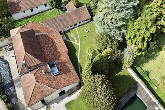 Ma-Cabane - Vente Maison Saint-Martial-sur-Né, 439 m²