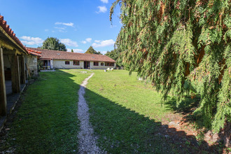 Ma-Cabane - Vente Maison Saint-Martial-sur-Né, 439 m²