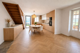 Ma-Cabane - Vente Maison SAINT-MARTIN-D'ESTREAUX, 210 m²