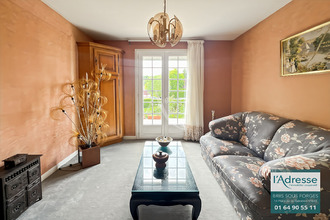 Ma-Cabane - Vente Maison SAINT-MAURICE-MONTCOURONNE, 230 m²