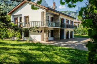 Ma-Cabane - Vente Maison Saint-Nazaire-les-Eymes, 212 m²
