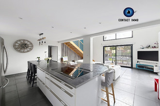 Ma-Cabane - Vente Maison Saint-Pantaléon-de-Larche, 130 m²