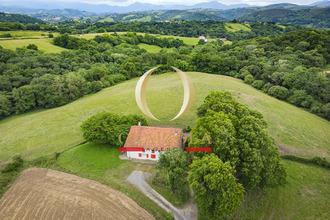 Ma-Cabane - Vente Maison SAINT-PEE-SUR-NIVELLE, 257 m²