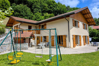 Ma-Cabane - Vente Maison SAINT-PIERRE-D'ALLEVARD, 169 m²