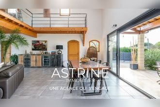 Ma-Cabane - Vente Maison SAINT-PIERRE-DE-CHANDIEU, 200 m²