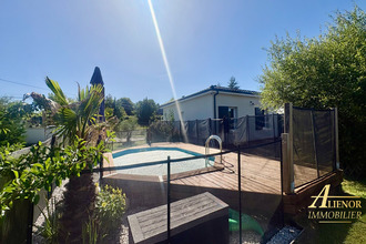 Ma-Cabane - Vente Maison SAINT-PIERRE-DE-CHIGNAC, 156 m²