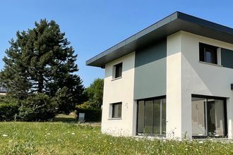 Ma-Cabane - Vente Maison SAINT-PIERRE-EN-FAUCIGNY, 73 m²