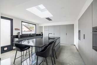 Ma-Cabane - Vente Maison SAINT-PRIEST, 262 m²