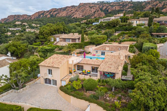 Ma-Cabane - Vente Maison Saint-Raphaël, 213 m²