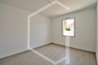 Ma-Cabane - Vente Maison Saint-Saturnin-du-Bois, 69 m²