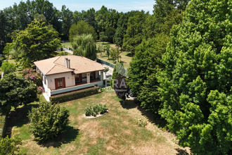 Ma-Cabane - Vente Maison SAINT-SEURIN-DE-PRATS, 300 m²