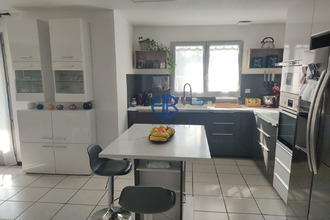 Ma-Cabane - Vente Maison SAINT-SIMEON-DE-BRESSIEUX, 100 m²