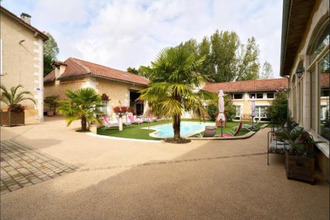 Ma-Cabane - Vente Maison SAINT-SULPICE-DE-ROUMAGNAC, 950 m²