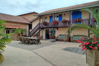 Ma-Cabane - Vente Maison SAINT-SULPICE-DE-ROUMAGNAC, 950 m²