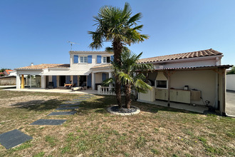 Ma-Cabane - Vente Maison SAINT-SULPICE-DE-ROYAN, 215 m²