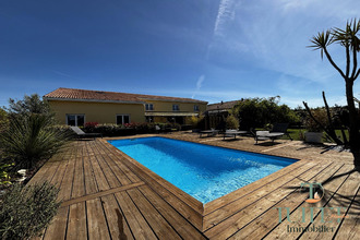 Ma-Cabane - Vente Maison Saint-Sulpice-de-Royan, 279 m²