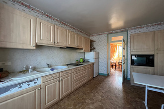 Ma-Cabane - Vente Maison SAINT-SULPICE-LAURIERE, 63 m²