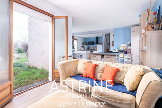 Ma-Cabane - Vente Maison SAINT-SYMPHORIEN-D'OZON, 111 m²