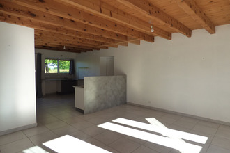 Ma-Cabane - Vente Maison SAINT-TRIVIER-DE-COURTES, 81 m²