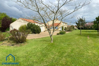 Ma-Cabane - Vente Maison Sainte-Hermine, 210 m²