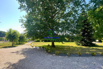 Ma-Cabane - Vente Maison Sainte-Livrade-sur-Lot, 200 m²