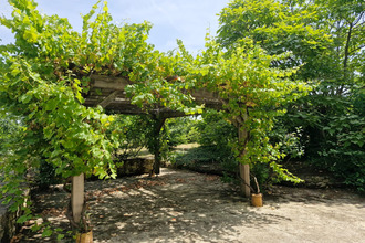 Ma-Cabane - Vente Maison Sainte-Radegonde, 250 m²
