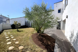 Ma-Cabane - Vente Maison SAINTE-SOULLE, 183 m²