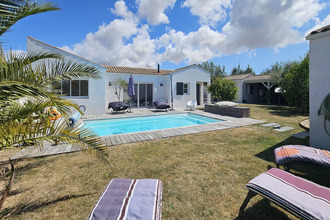 Ma-Cabane - Vente Maison SAINTE-SOULLE, 200 m²