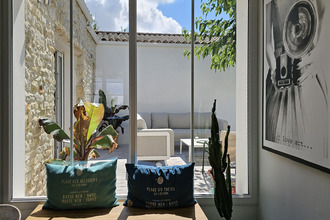 Ma-Cabane - Vente Maison SAINTE-SOULLE, 200 m²