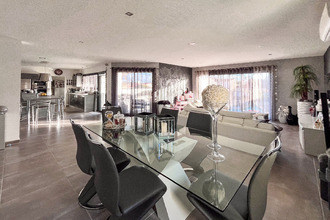 Ma-Cabane - Vente Maison SAINTE-SOULLE, 166 m²