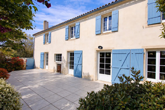 Ma-Cabane - Vente Maison SAINTE-SOULLE, 223 m²