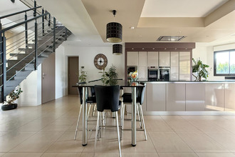 Ma-Cabane - Vente Maison SAINTRY-SUR-SEINE, 280 m²