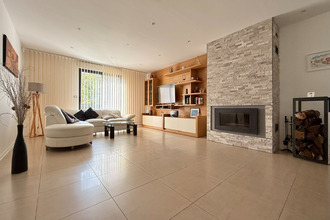 Ma-Cabane - Vente Maison SAINTRY-SUR-SEINE, 280 m²