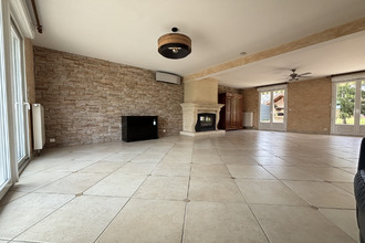 Ma-Cabane - Vente Maison Saintry-sur-Seine, 200 m²
