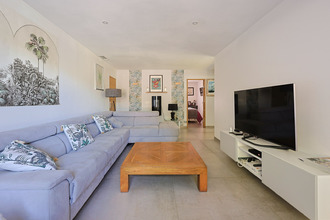 Ma-Cabane - Vente Maison SANARY-SUR-MER, 218 m²