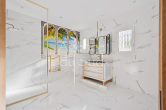 Ma-Cabane - Vente Maison SANARY-SUR-MER, 183 m²