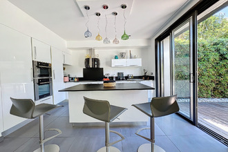 Ma-Cabane - Vente Maison Sanary-sur-Mer, 160 m²