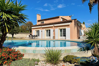 Ma-Cabane - Vente Maison Sanary-sur-Mer, 158 m²