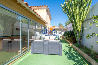 Ma-Cabane - Vente Maison SANARY-SUR-MER, 310 m²