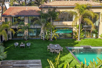 Ma-Cabane - Vente Maison Sanary-sur-Mer, 282 m²