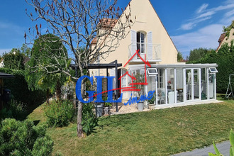 Ma-Cabane - Vente Maison SAVIGNY-LE-TEMPLE, 195 m²